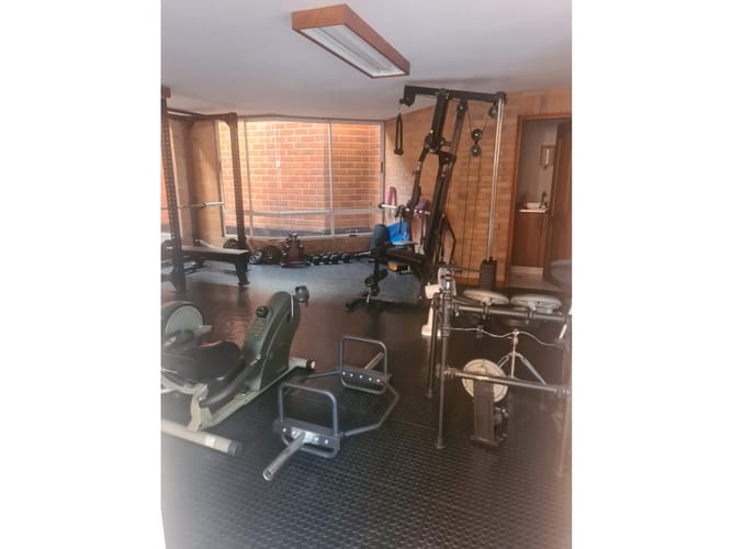 Apartamento de 4 alcobas en arriendo en Bolivariana, Medellín, 123 m² · foto 11 de 14