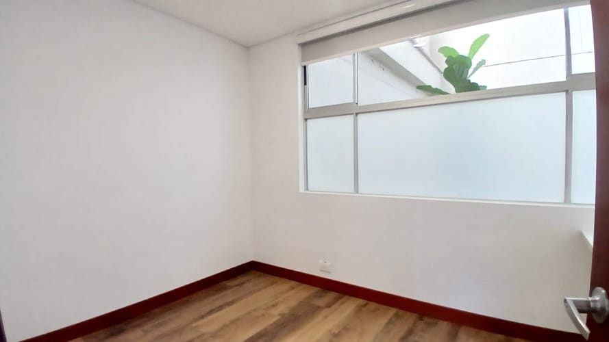 Apartamento de 3 alcobas en arriendo en Milla De Oro, Medellín, 120 m² · foto 14 de 19