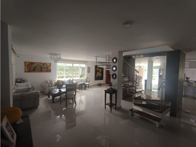Casa de 4 alcobas en venta en Las Mercedes, Jamundí, 552 m² · foto 15 de 18