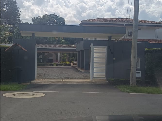 Casa de 4 alcobas en venta en Las Mercedes, Jamundí, 552 m² · foto 17 de 18