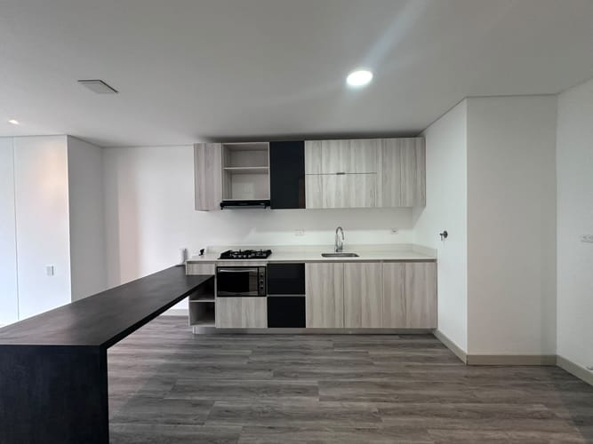 Apartamento de 1 alcoba en arriendo en El Poblado, Medellín, 57 m² · foto 7 de 20