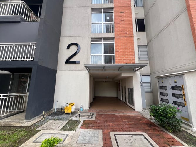 Apartamento de 2 alcobas en arriendo en Ciudad 2000, Cali, 60 m² · foto 2 de 24
