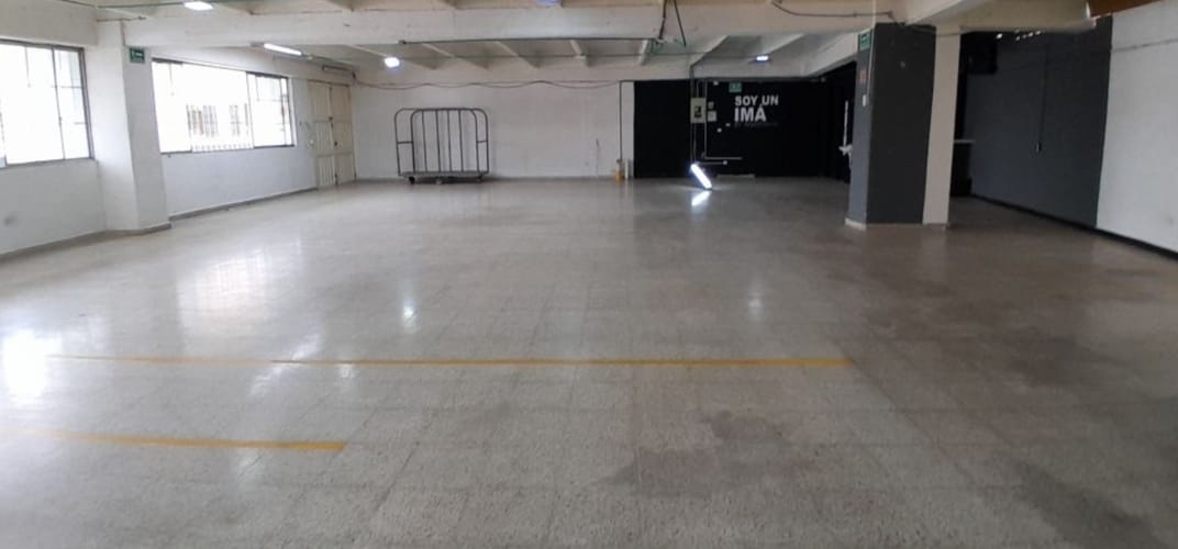 Bodega en arriendo en Viviendas Del Sur, Itagüí, 250 m² · foto 4 de 12