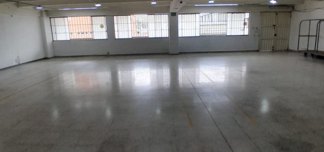 Bodega en arriendo en Viviendas Del Sur, Itagüí, 250 m² · foto 5 de 12