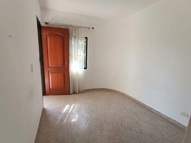 Casa de 4 alcobas en arriendo en Buenos Aires, Medellín, 210 m² · foto 4 de 20