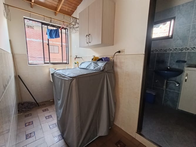 Casa de 4 alcobas en arriendo en Buenos Aires, Medellín, 210 m² · foto 11 de 20