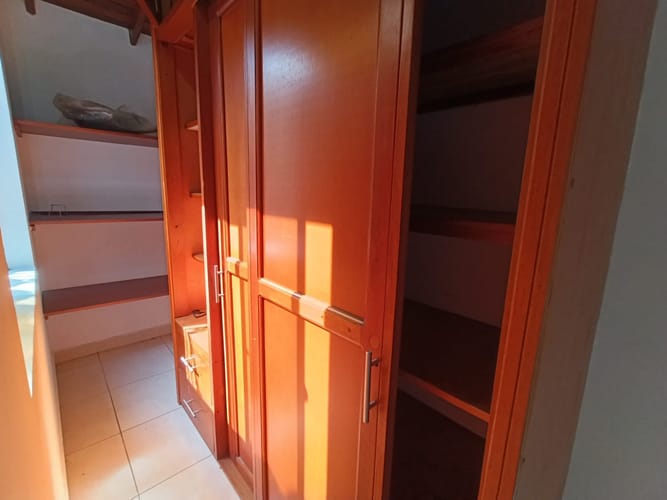 Casa de 4 alcobas en arriendo en Buenos Aires, Medellín, 210 m² · foto 15 de 20