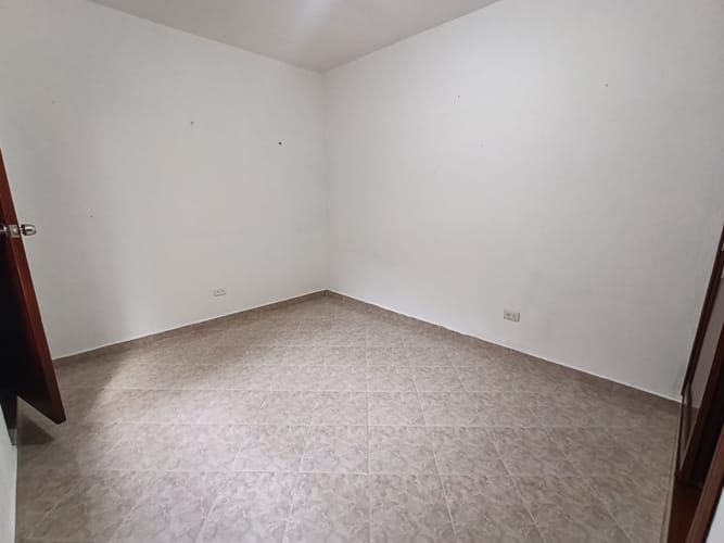Casa de 4 alcobas en arriendo en Buenos Aires, Medellín, 210 m² · foto 19 de 20