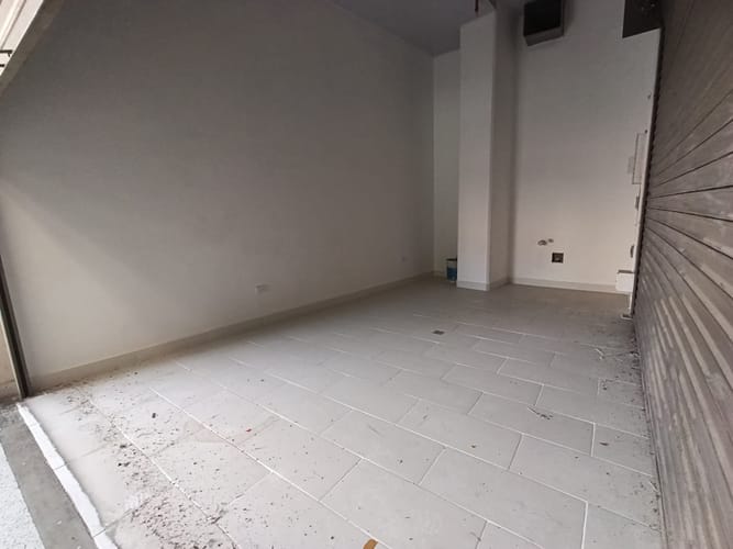 Local en arriendo en Bombona No.1, Medellín, 20 m² · foto 3 de 13