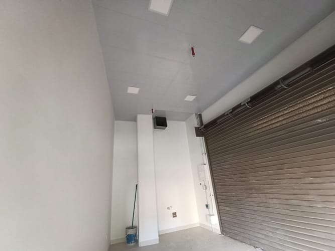 Local en arriendo en Bombona No.1, Medellín, 20 m² · foto 8 de 13