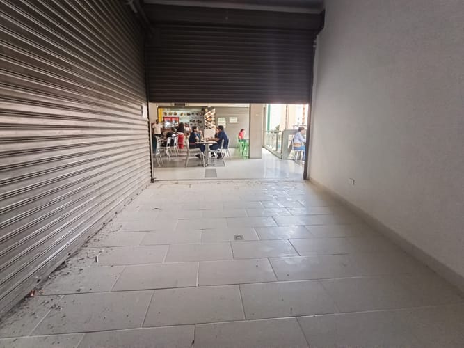 Local en arriendo en Bombona No.1, Medellín, 20 m² · foto 9 de 13