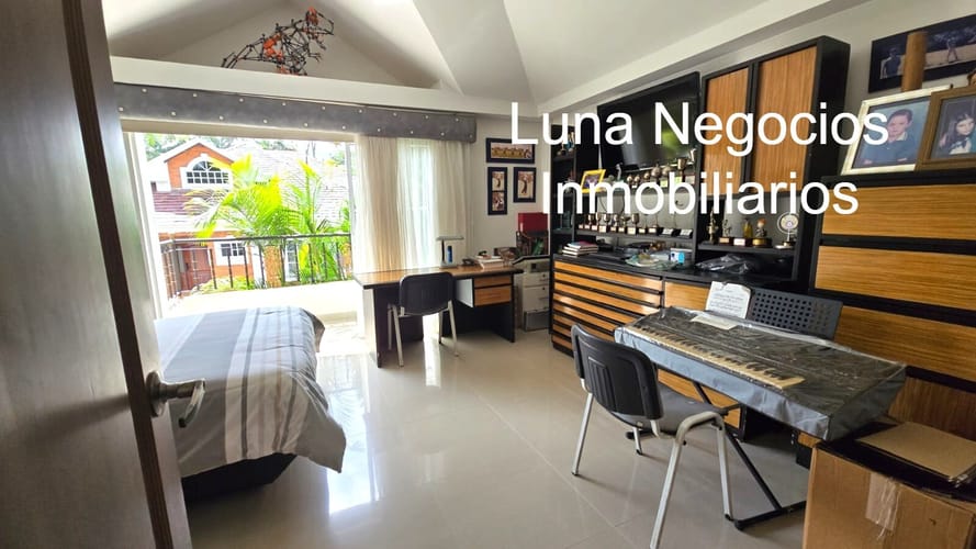 Casa de 3 alcobas en venta en Ruitoque Condominio, Floridablanca, 280 m² · foto 14 de 18