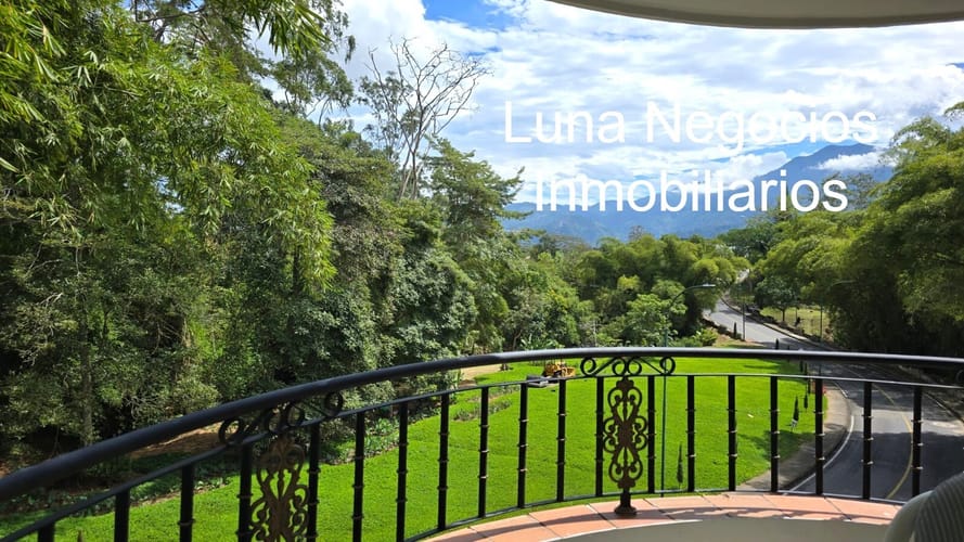 Casa de 3 alcobas en venta en Ruitoque Condominio, Floridablanca, 280 m² · foto 3 de 18