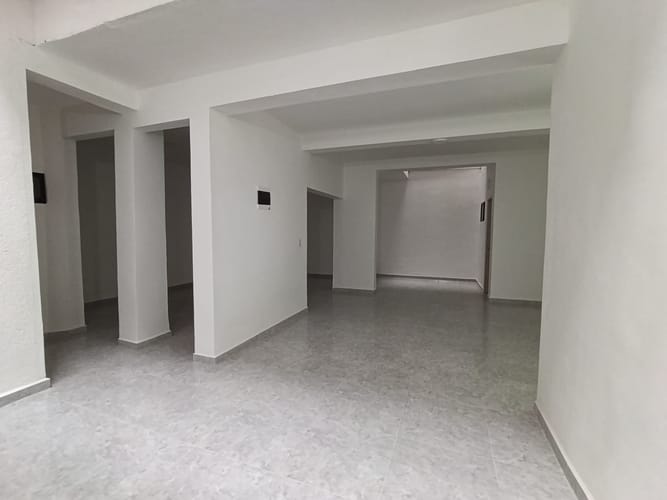 Local en arriendo en Buenos Aires, Medellín, 100 m² · foto 7 de 16