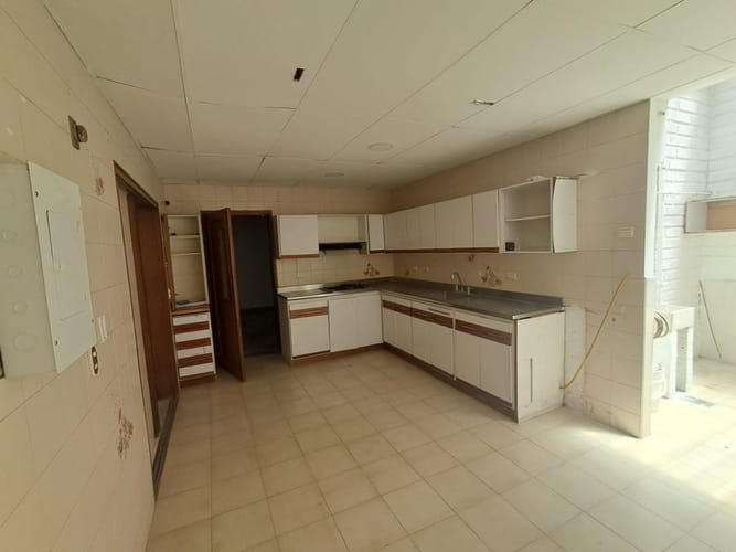 Casa de 10 alcobas en arriendo en Conquistadores, Medellín, 500 m² · foto 8 de 20