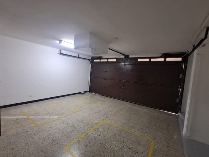 Casa de 10 alcobas en arriendo en Conquistadores, Medellín, 500 m² · foto 14 de 20