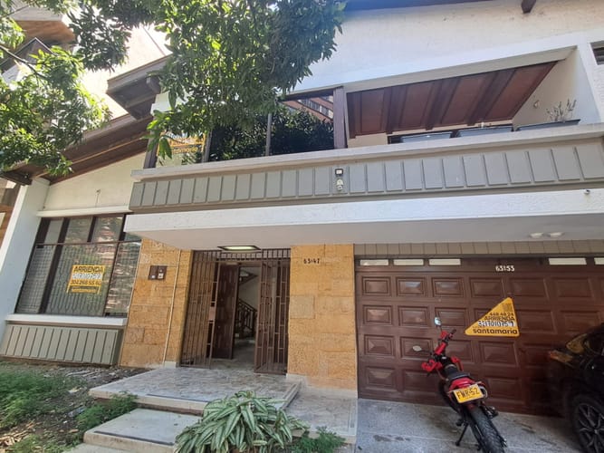 Casa de 10 alcobas en arriendo en Conquistadores, Medellín, 500 m² · foto 18 de 20