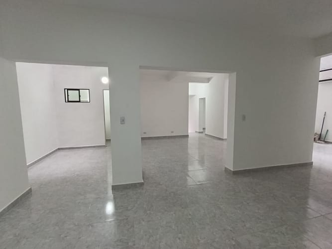 Local en arriendo en Buenos Aires, Medellín, 100 m² · foto 13 de 16
