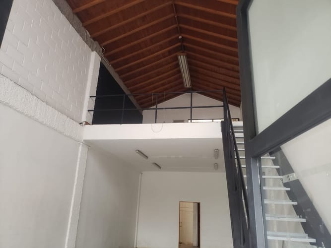 Local en arriendo en Villa Carlota, Medellín, 88 m² · foto 2 de 11