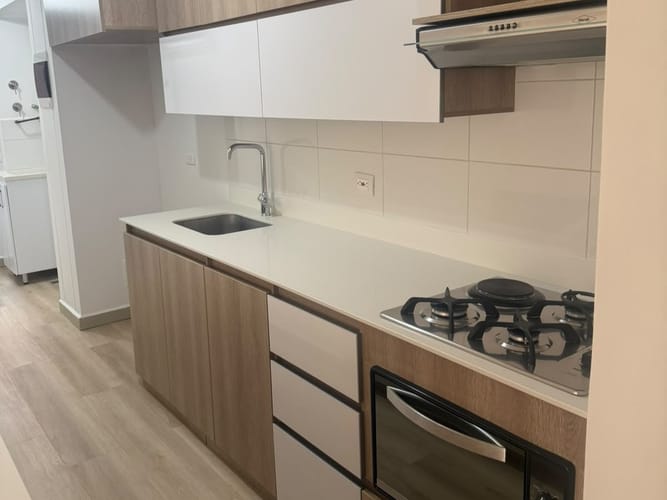 Apartamento de 3 alcobas en arriendo en Loma De La Doctora, Sabaneta, 90 m² · foto 2 de 13