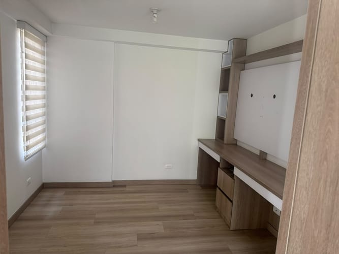 Apartamento de 3 alcobas en arriendo en Loma De La Doctora, Sabaneta, 90 m² · foto 3 de 13