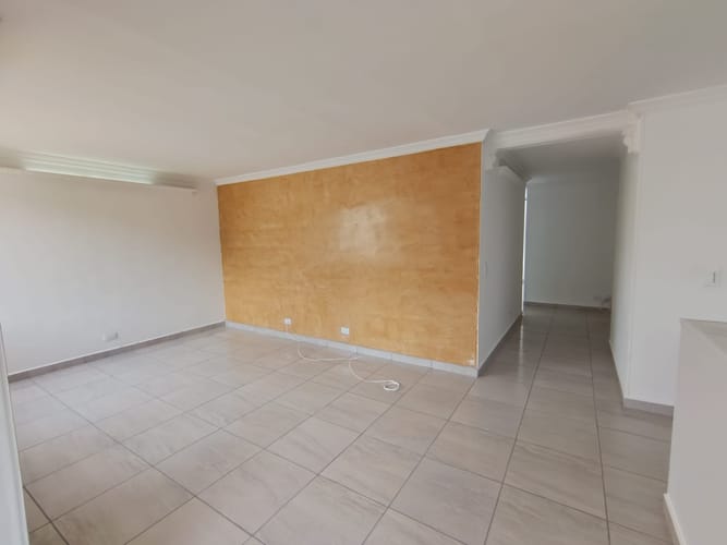 Apartamento de 3 alcobas en arriendo en Belén, Medellín, 90 m² · foto 5 de 16