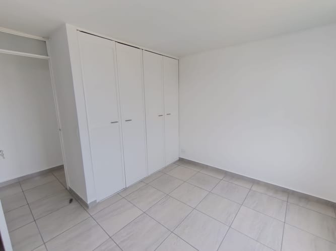 Apartamento de 3 alcobas en arriendo en Belén, Medellín, 90 m² · foto 8 de 16