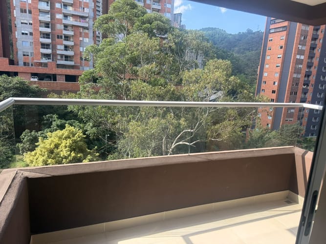 Apartamento de 3 alcobas en arriendo en Loma De La Doctora, Sabaneta, 90 m² · foto 10 de 13