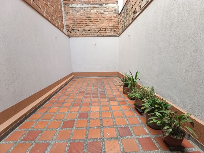 Casa de 3 alcobas en arriendo en La Floresta, Medellín, 120 m² · foto 3 de 20