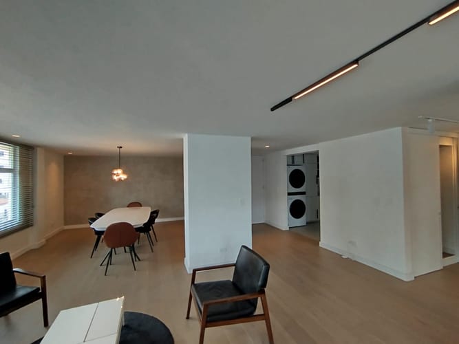 Apartamento de 3 alcobas en arriendo en Chico Norte, Bogotá, 192 m² · foto 6 de 20