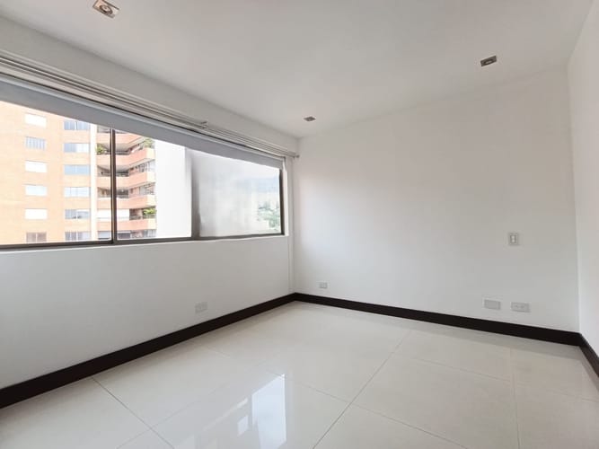 Apartamento de 3 alcobas en arriendo en Las Lomas, Medellín, 180 m² · foto 11 de 20