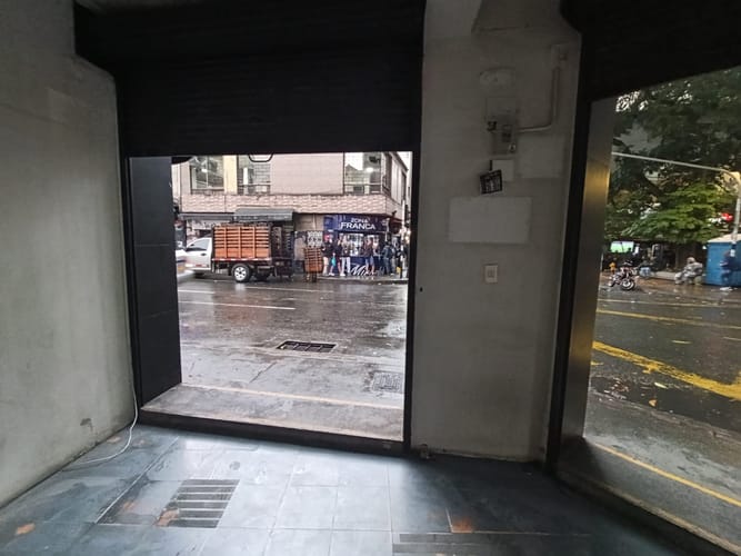Local en arriendo en Boston, Medellín, 45 m² · foto 4 de 11