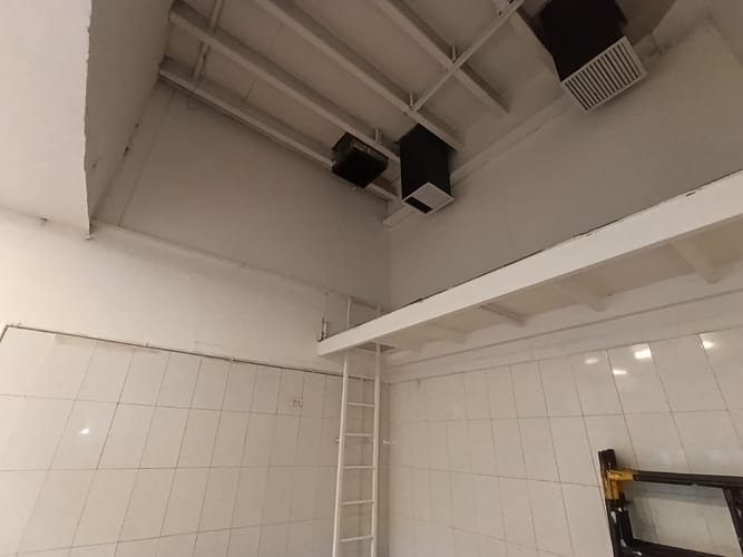 Local en arriendo en El Poblado, Medellín, 28 m² · foto 8 de 18