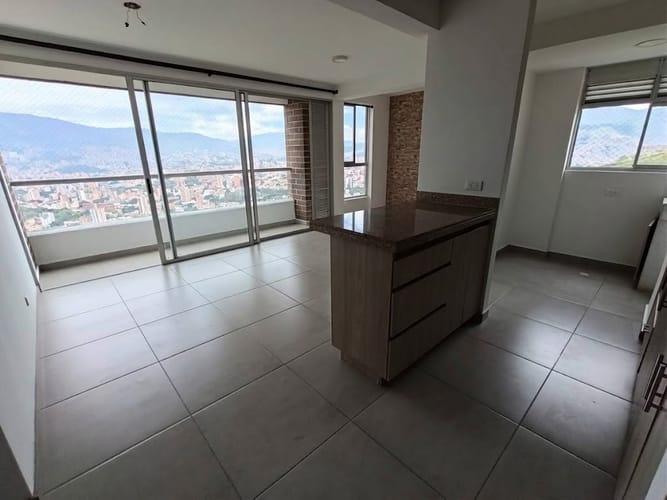 Apartamento de 3 alcobas en arriendo en Calasanz Parte Alta, Medellín, 76 m² · foto 3 de 20