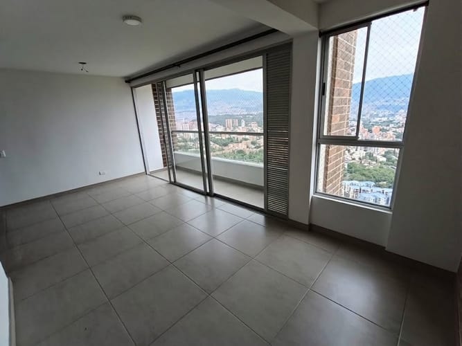 Apartamento de 3 alcobas en arriendo en Calasanz Parte Alta, Medellín, 76 m² · foto 9 de 20