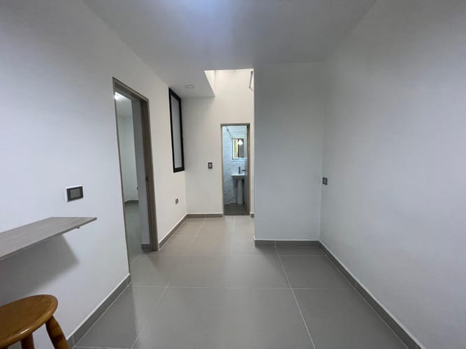 Apartaestudio en arriendo en Laureles, Medellín, 25 m² · foto 2 de 10