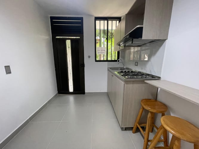 Apartaestudio en arriendo en Laureles, Medellín, 25 m² · foto 6 de 10