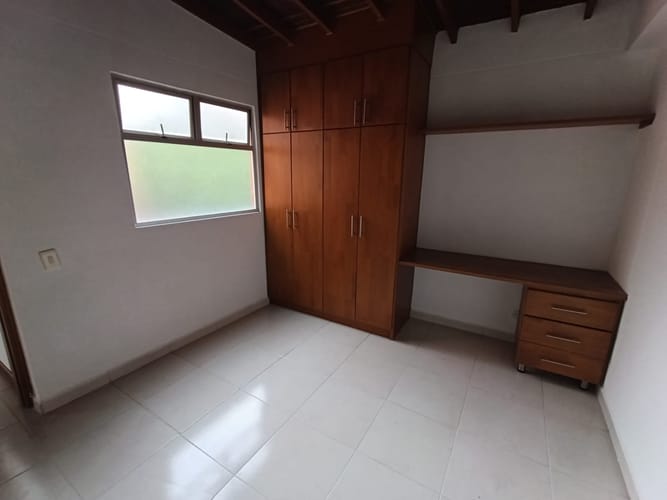 Apartamento de 3 alcobas en arriendo en Bolivariana, Medellín, 86 m² · foto 5 de 13