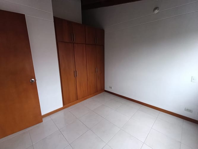 Apartamento de 3 alcobas en arriendo en Bolivariana, Medellín, 86 m² · foto 7 de 13