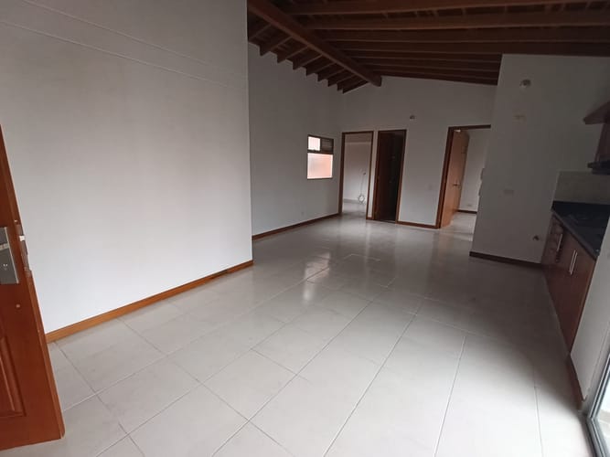 Apartamento de 3 alcobas en arriendo en Bolivariana, Medellín, 86 m² · foto 12 de 13