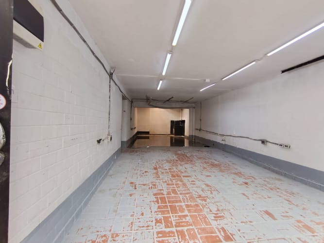 Local en arriendo en Laureles, Medellín, 330 m² · foto 2 de 20