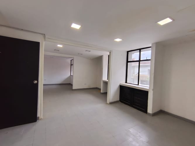 Local en arriendo en Laureles, Medellín, 330 m² · foto 16 de 20
