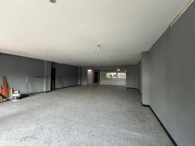 Bodega en arriendo en Laureles, Medellín, 300 m² · foto 7 de 20