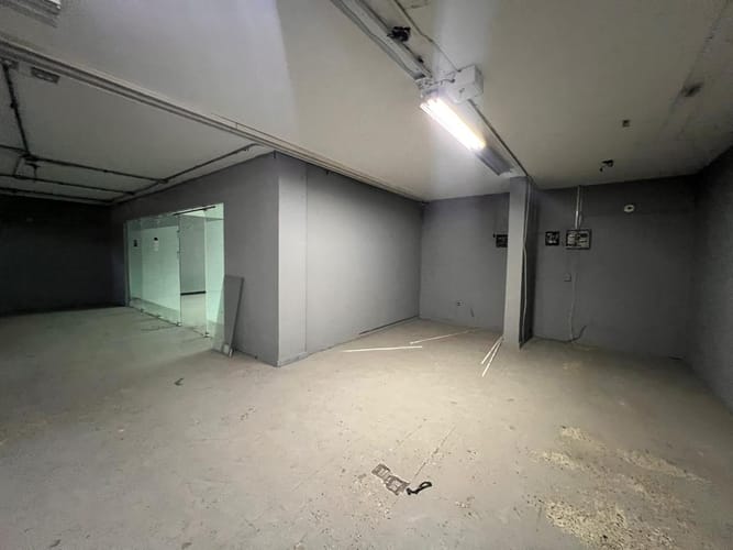 Bodega en arriendo en Laureles, Medellín, 300 m² · foto 12 de 20