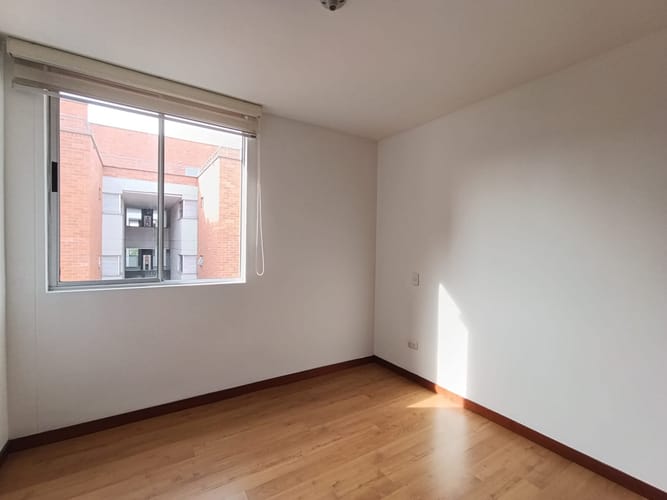 Apartamento de 3 alcobas en arriendo en Loma Del Esmeraldal, Envigado, 78 m² · foto 6 de 20