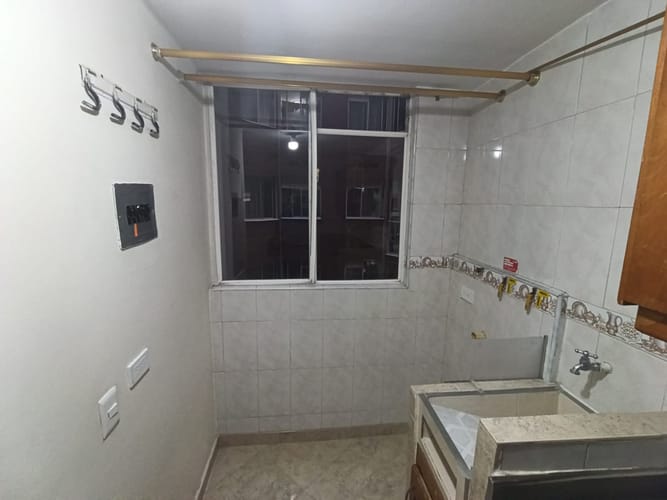 Apartamento de 2 alcobas en arriendo en Bombona No.1, Medellín, 53 m² · foto 8 de 20