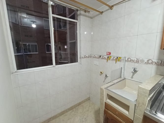 Apartamento de 2 alcobas en arriendo en Bombona No.1, Medellín, 53 m² · foto 9 de 20