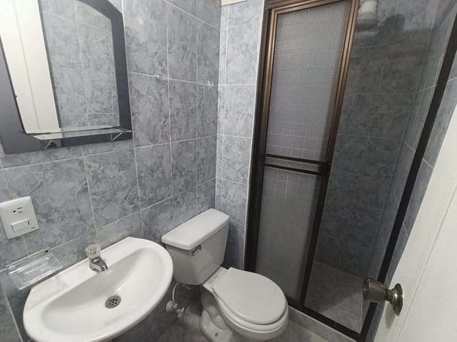 Apartamento de 2 alcobas en arriendo en Bombona No.1, Medellín, 53 m² · foto 10 de 20