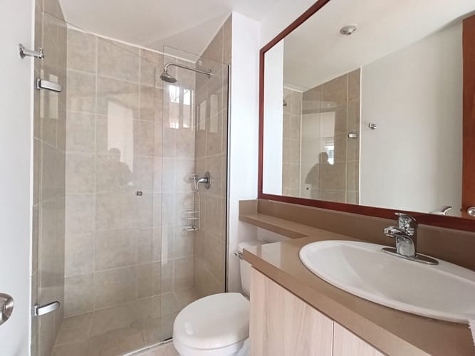 Apartamento de 3 alcobas en arriendo en Loma Del Esmeraldal, Envigado, 78 m² · foto 13 de 20
