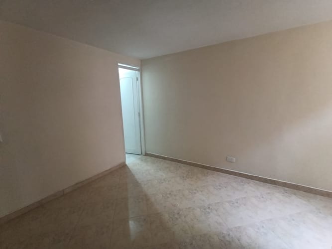 Apartamento de 2 alcobas en arriendo en Bombona No.1, Medellín, 53 m² · foto 13 de 20